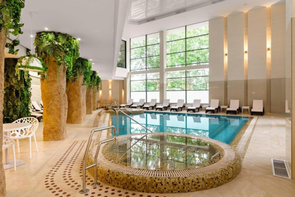 Aquaperla Hotel & Spa Chisinau Exterior photo